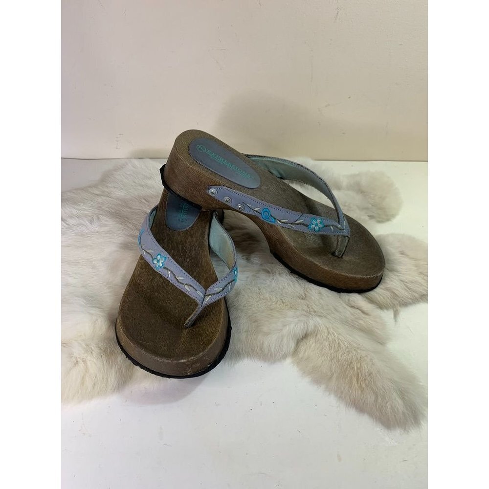 Vintage Y2K Chunky T-Strap Sandal Clog Embroidered Periwinkle Strap Size 7 - Picture 9 of 9